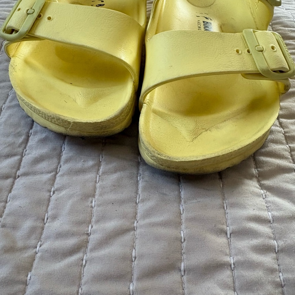 Birkenstock PreOwned Sunny Yellow Sandals - Picture 3 of 5